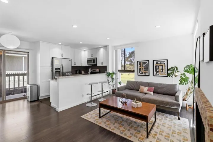 425 Anchor Road 209, San Mateo, California 94404