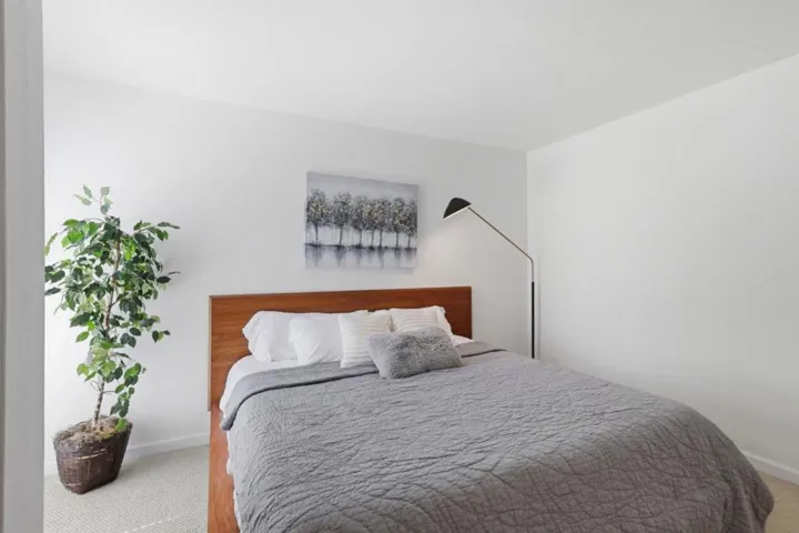 425 Anchor Road 209, San Mateo, California 94404