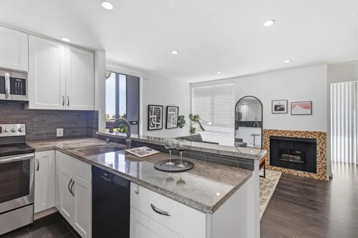 425 Anchor Road 209, San Mateo, California 94404