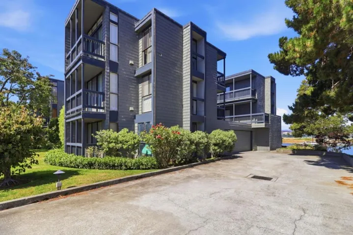 425 Anchor Road 209, San Mateo, California 94404