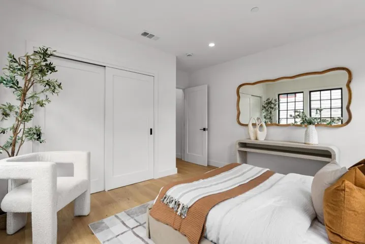 1015 Laguna Avenue, Burlingame, California 94010