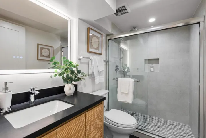 1015 Laguna Avenue, Burlingame, California 94010