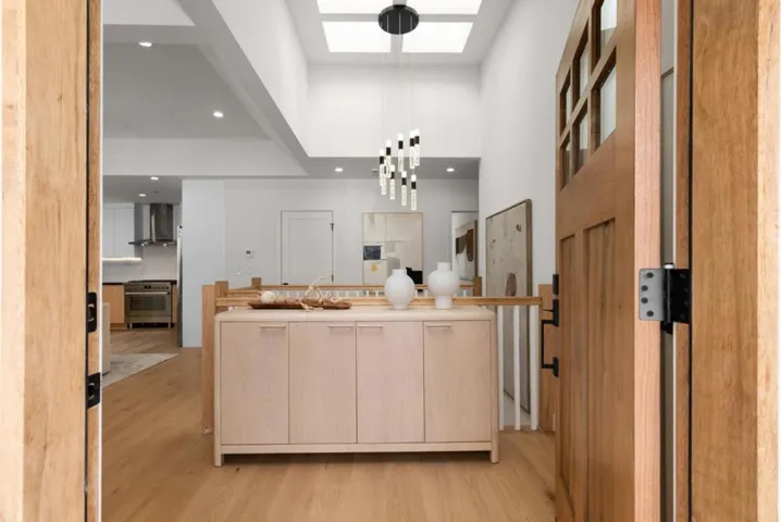 1015 Laguna Avenue, Burlingame, California 94010