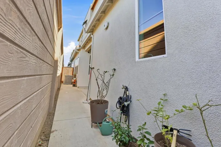 6056 Bullion Lane, Dublin, California 94568