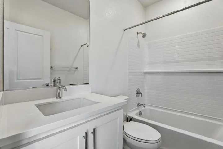 6056 Bullion Lane, Dublin, California 94568