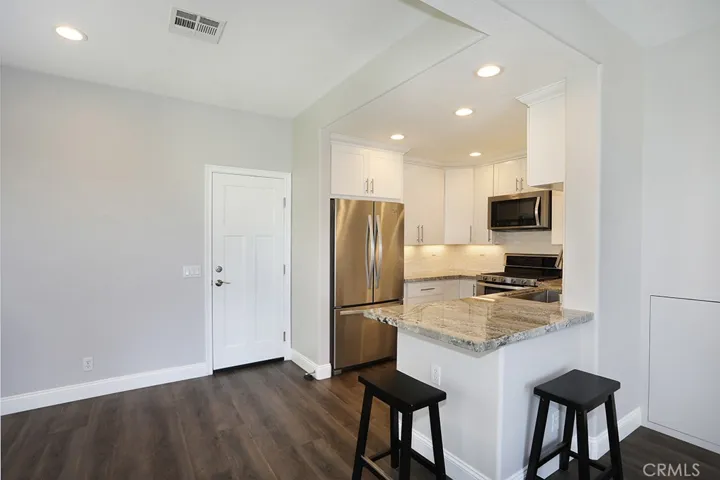 Kitchen Bar for Dining