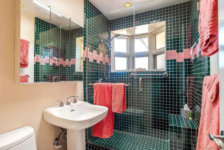 4264 Tacoma, San Diego, California 92117