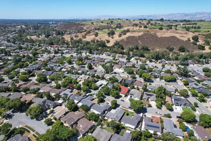 1060 Wallace Drive, San Jose, California 95120