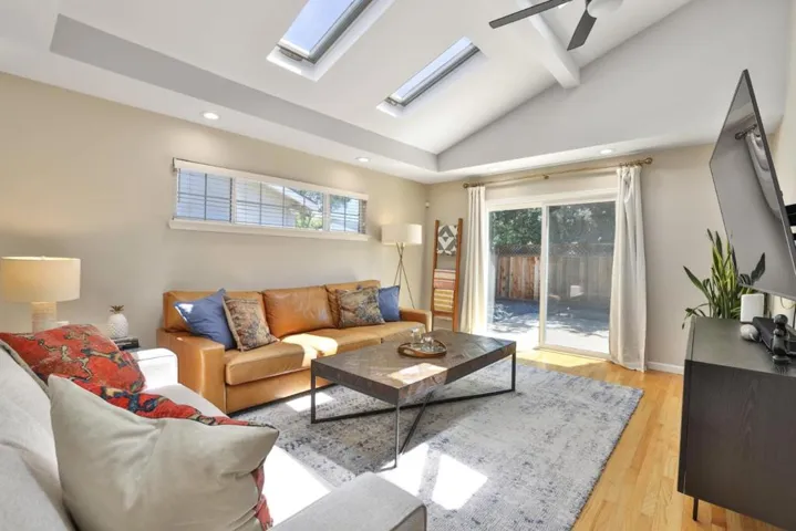 1060 Wallace Drive, San Jose, California 95120