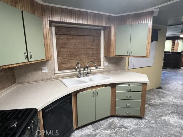 WELL MAINTAINED CUPBOARDS