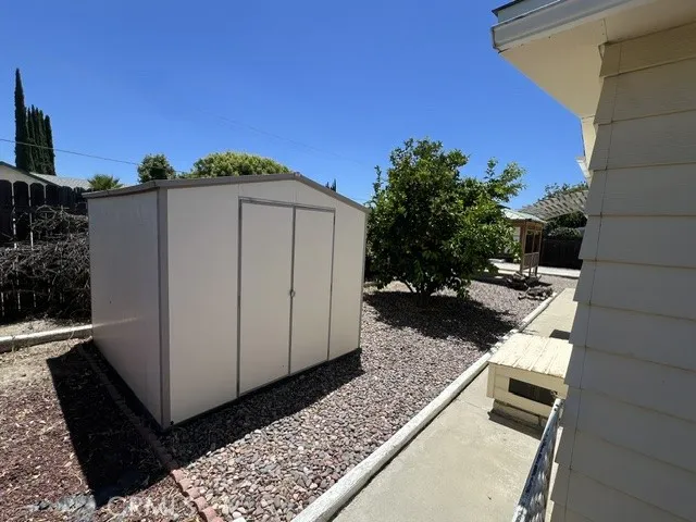 SHED ON SOUTH SIDE