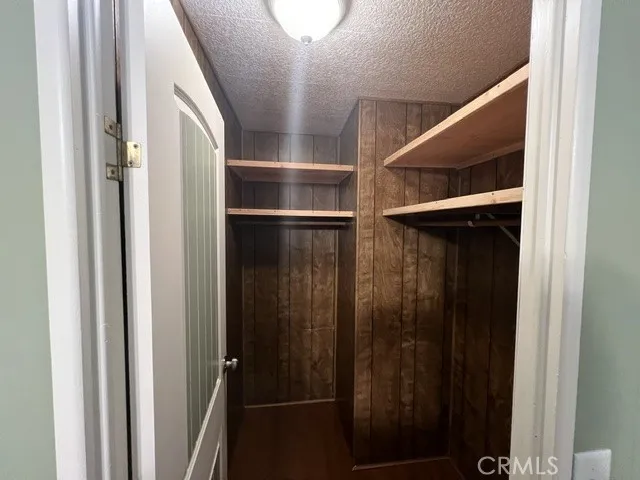 DEEP WALK IN CLOSET