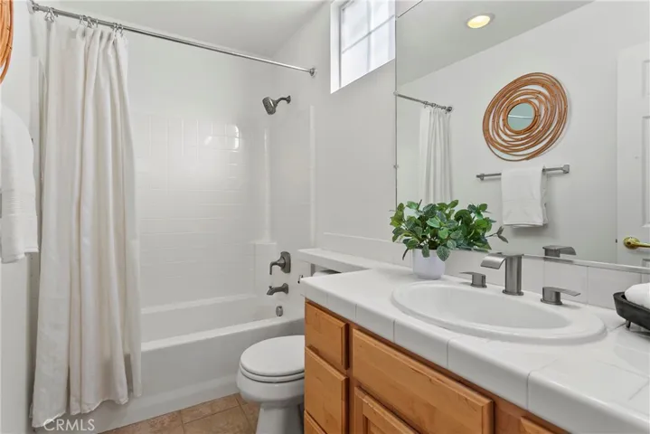 25 Tarleton Lane, Ladera Ranch, California 92694
