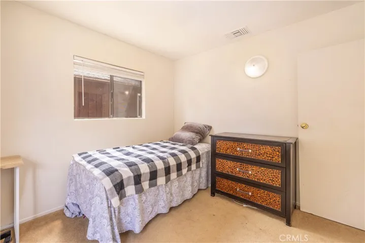 593 Wabash, Sugarloaf, California 92386