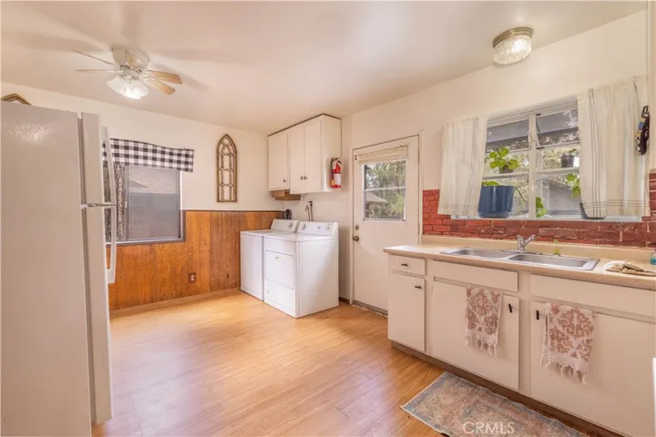 593 Wabash, Sugarloaf, California 92386