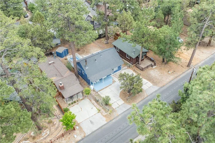 593 Wabash, Sugarloaf, California 92386
