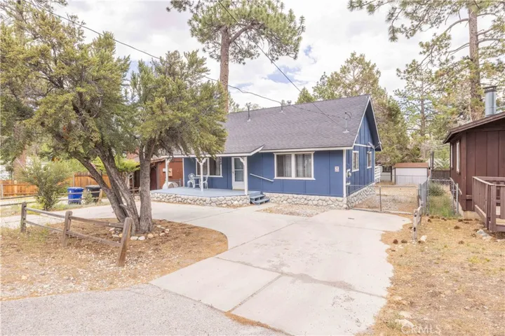 593 Wabash, Sugarloaf, California 92386