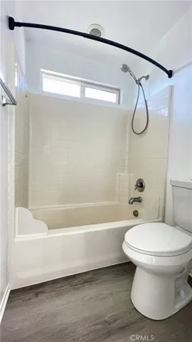 6521 Thistledown Street, Eastvale, California 92880
