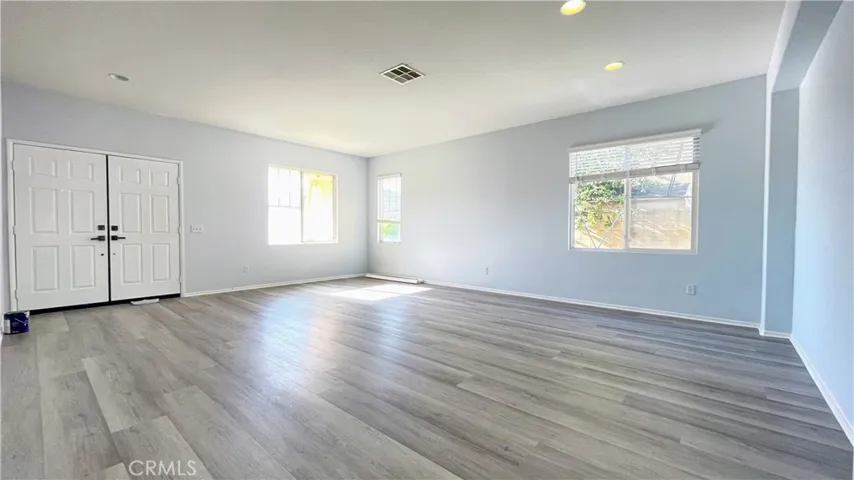 6521 Thistledown Street, Eastvale, California 92880