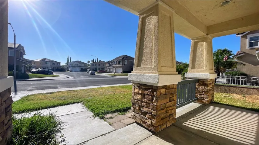 6521 Thistledown Street, Eastvale, California 92880