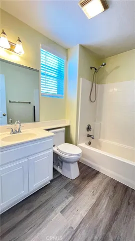 6521 Thistledown Street, Eastvale, California 92880