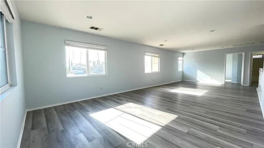 6521 Thistledown Street, Eastvale, California 92880