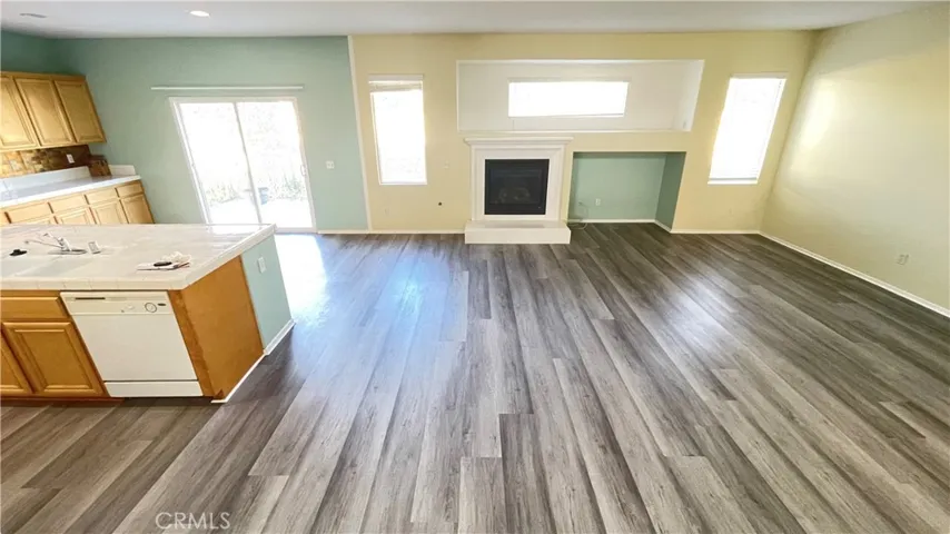 6521 Thistledown Street, Eastvale, California 92880