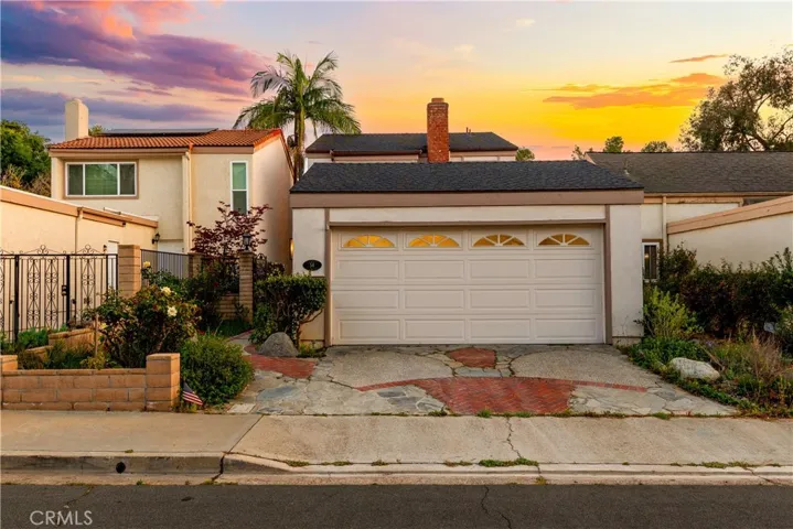54 Willow Tree, Irvine, California 92612