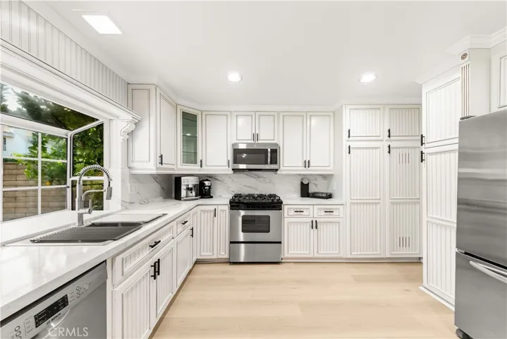 54 Willow Tree, Irvine, California 92612