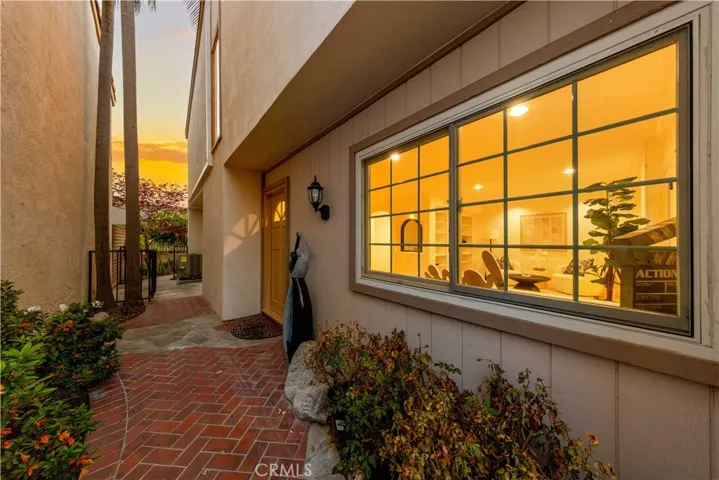 54 Willow Tree, Irvine, California 92612