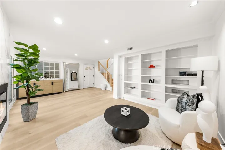 54 Willow Tree, Irvine, California 92612