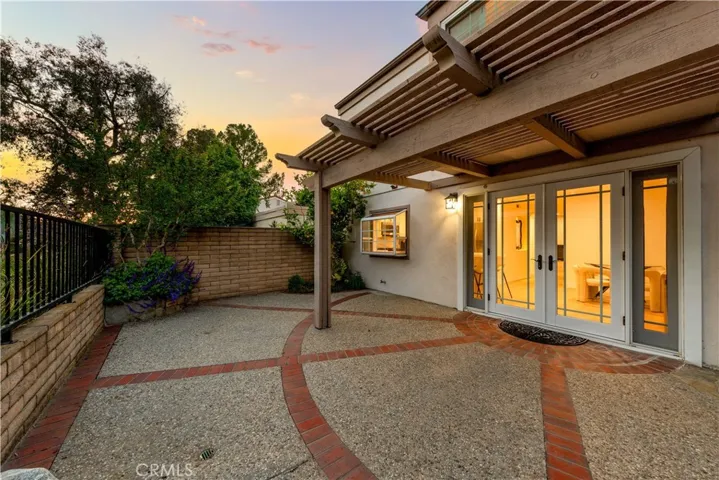54 Willow Tree, Irvine, California 92612