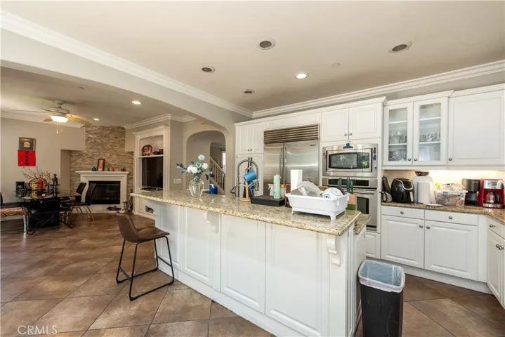 Kitchen with center island