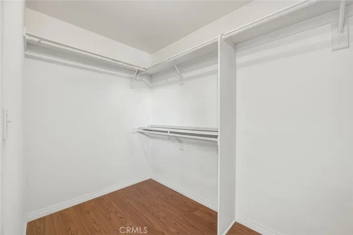 walk in closet