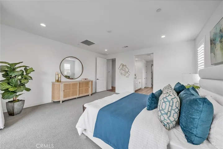 446 Chorus, Irvine, California 92618