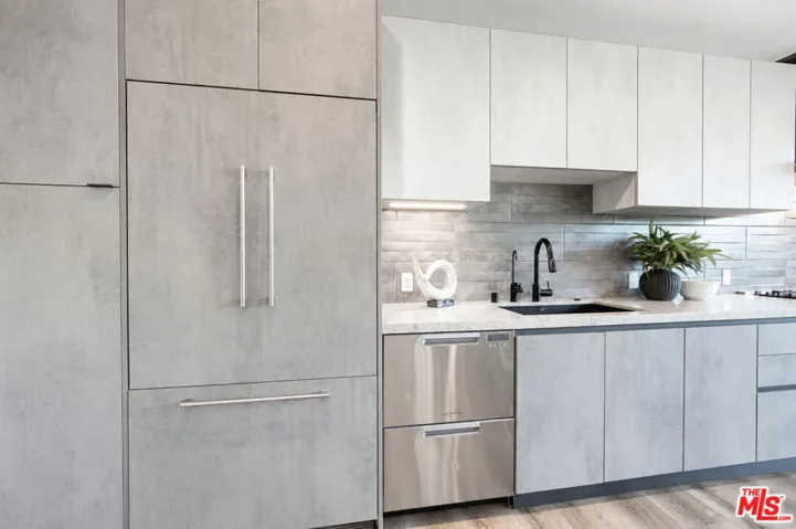 11614 Colfax Meadow Lane, Studio City, California 91604