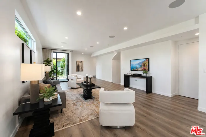 11614 Colfax Meadow Lane, Studio City, California 91604