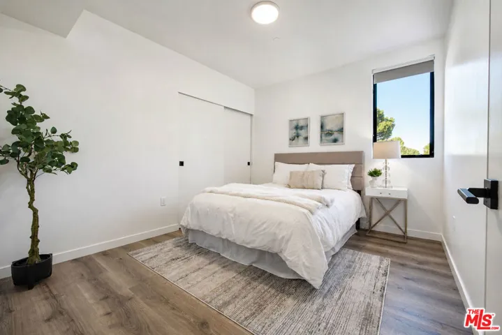 11614 Colfax Meadow Lane, Studio City, California 91604