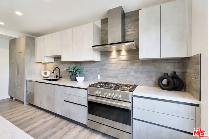 11614 Colfax Meadow Lane, Studio City, California 91604