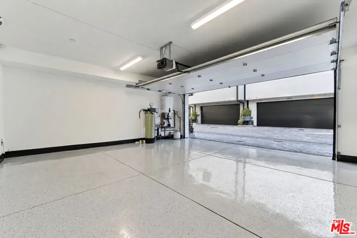 11614 Colfax Meadow Lane, Studio City, California 91604