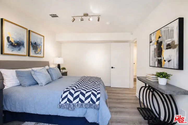 11614 Colfax Meadow Lane, Studio City, California 91604