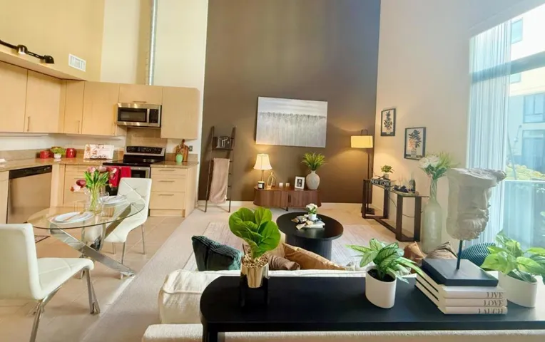88 Bush Street 2202, San Jose, California 95126