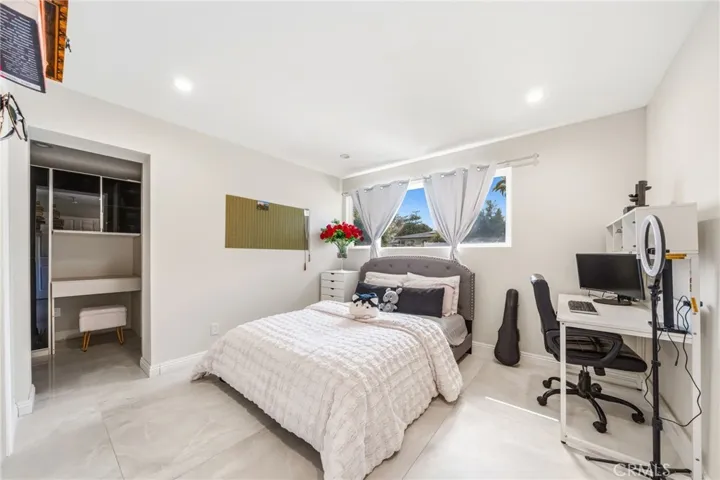 24812 Pitcairn Way, Torrance, California 90505