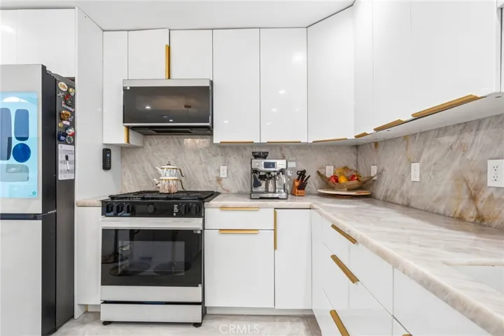 24812 Pitcairn Way, Torrance, California 90505