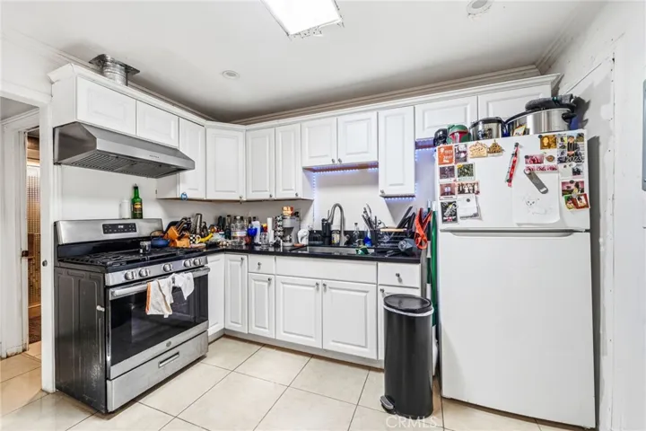 24812 Pitcairn Way, Torrance, California 90505