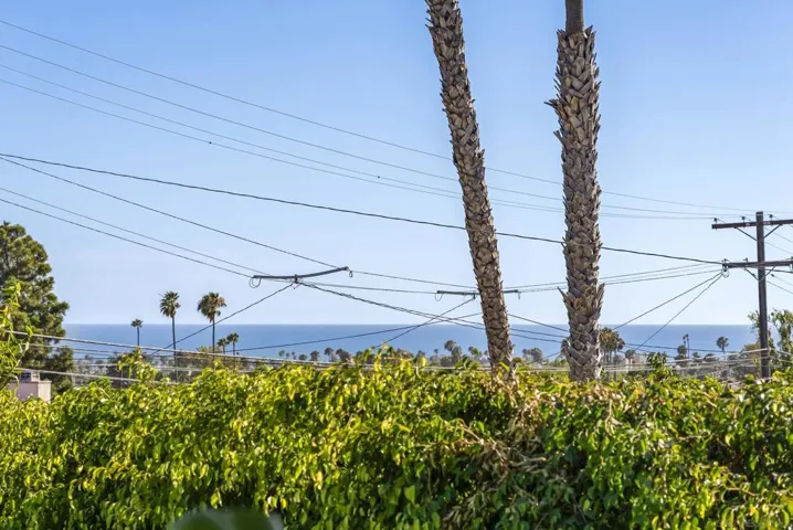 4886 Jewell Street, San Diego, California 92109