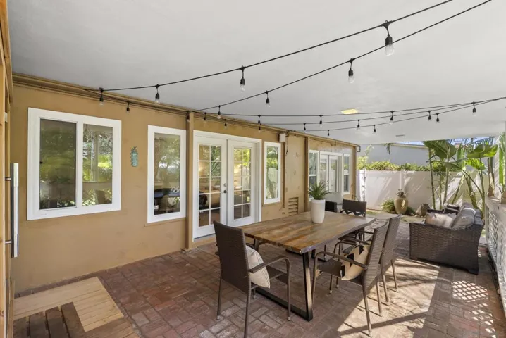 4886 Jewell Street, San Diego, California 92109