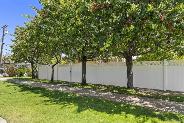 4886 Jewell Street, San Diego, California 92109