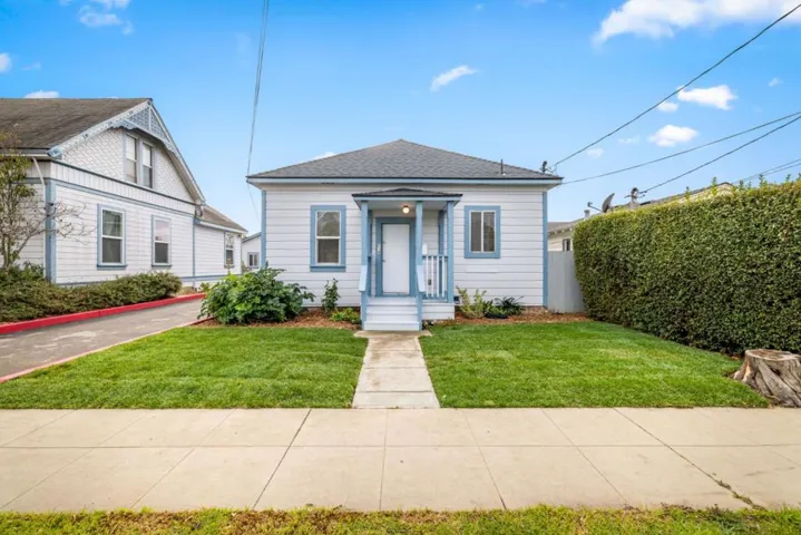 Lang Street, Salinas, California 93901