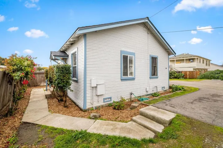 Lang Street, Salinas, California 93901